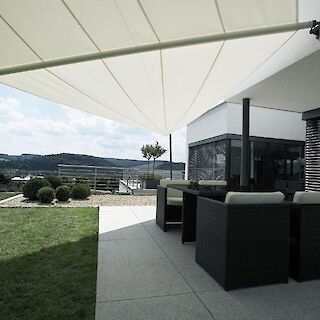 ERSTKLASSIGE SONNENSEGEL