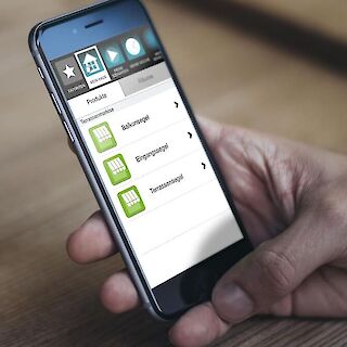 KOMFORTABEL BEDIENBAR