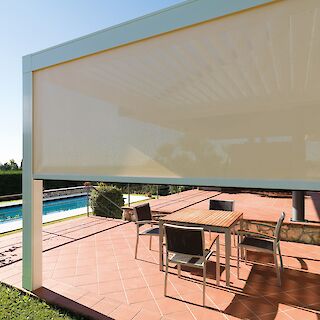 ZIP-MARKISEN FÜR PERFEKTEN SONNEN- UND SICHTSCHUTZ