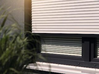 Rollläden oder Raffstoren?